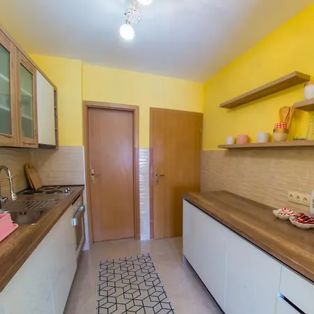 Zeljana Apartman *